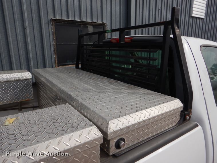 image for item DD4541 2003 Ford F150 XL pickup truck