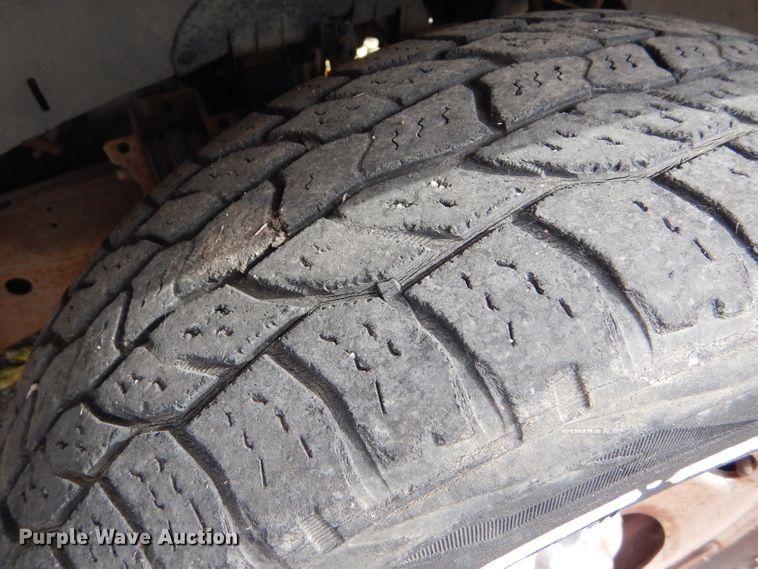 image for item DD4541 2003 Ford F150 XL pickup truck