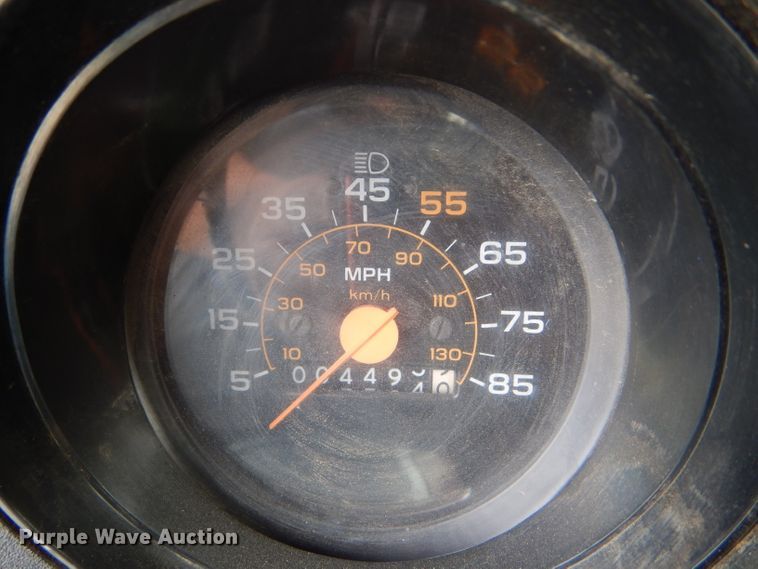 image for item DD4542 1987 GMC 7000 bucket truck