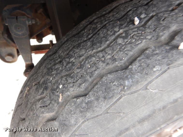 image for item DD4542 1987 GMC 7000 bucket truck