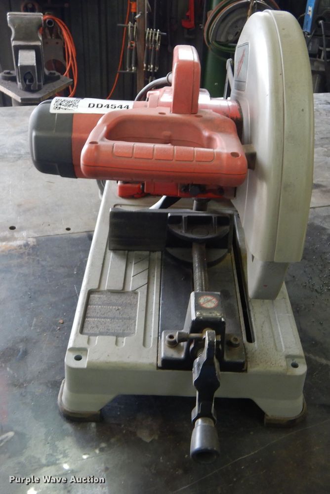 image for item DD4544 Milwaukee dry-cut saw