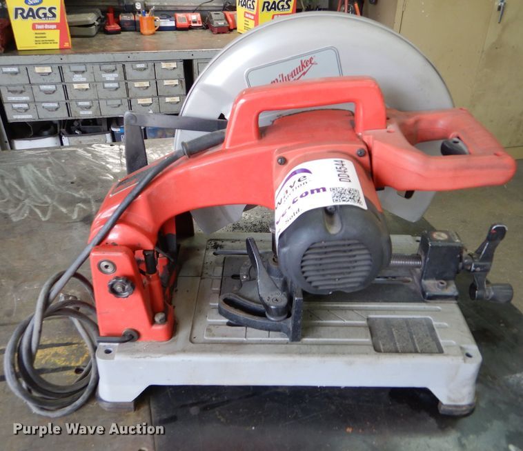 image for item DD4544 Milwaukee dry-cut saw