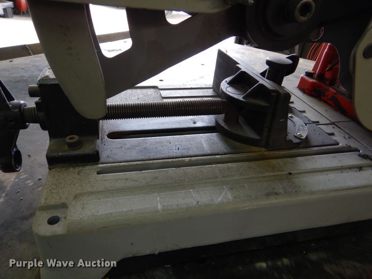 image for item DD4544 Milwaukee dry-cut saw