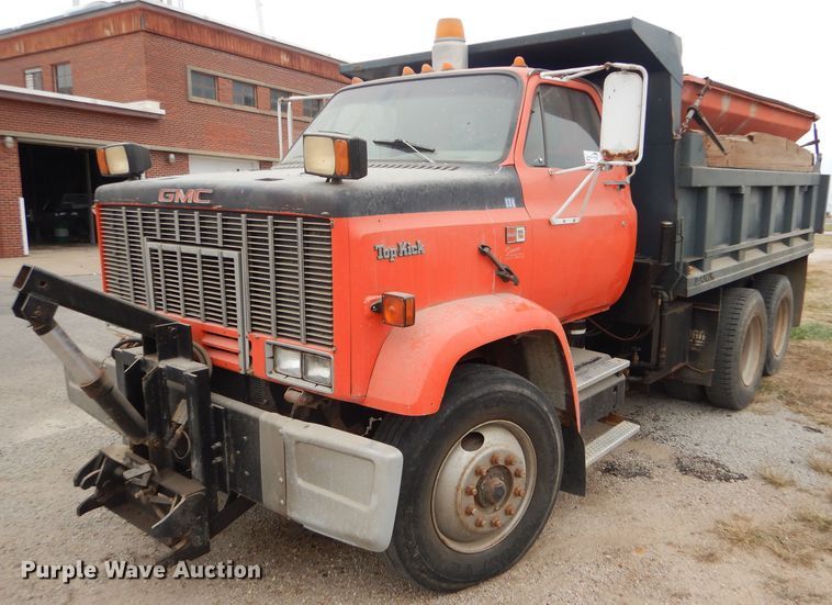 image for item DD4559 1988 GMC TopKick 7000 dump truck