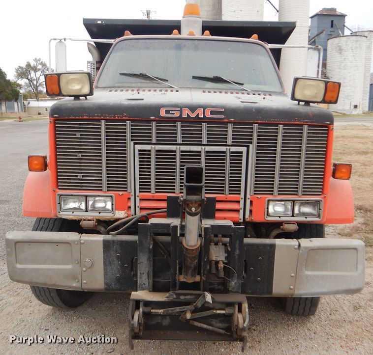 image for item DD4559 1988 GMC TopKick 7000 dump truck