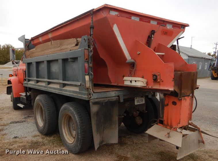 image for item DD4559 1988 GMC TopKick 7000 dump truck