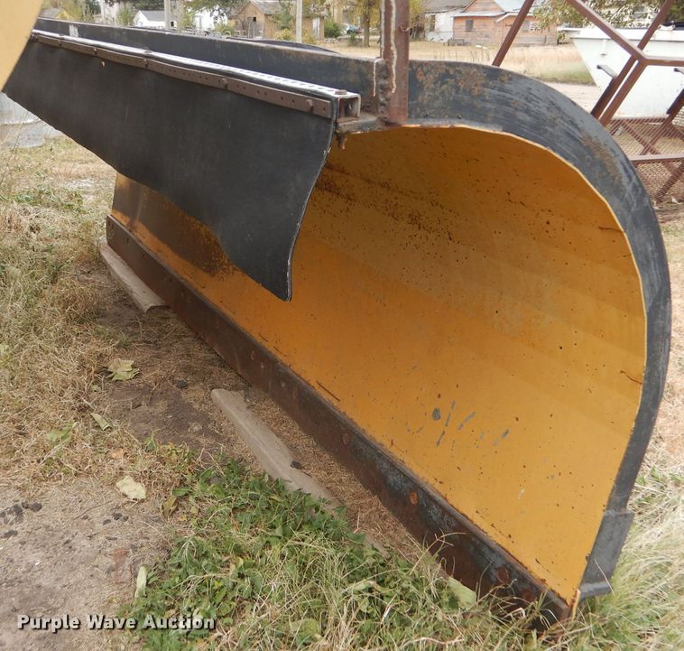 image for item DD4559 1988 GMC TopKick 7000 dump truck