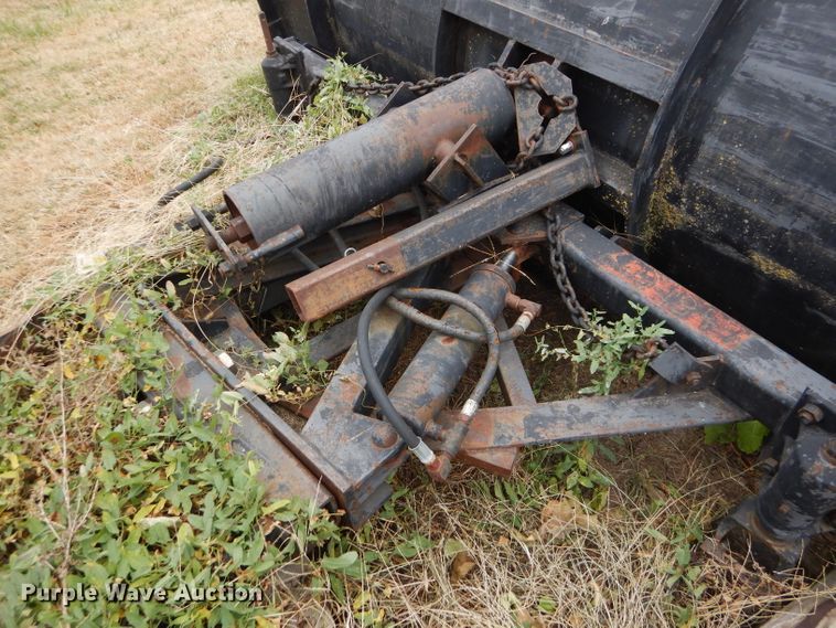 image for item DD4559 1988 GMC TopKick 7000 dump truck