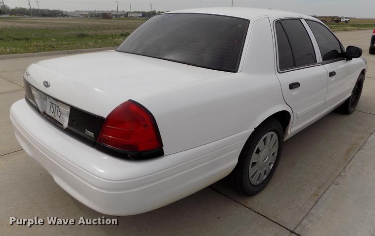 image for item DE1166 2011 Ford Crown Victoria Police Interceptor