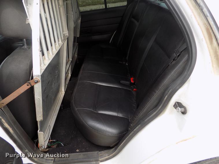 image for item DE1166 2011 Ford Crown Victoria Police Interceptor