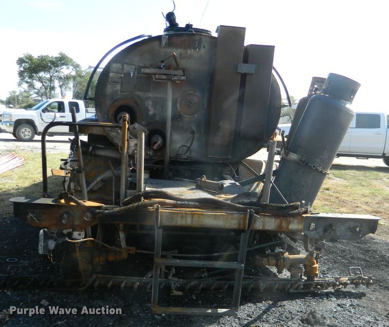 image for item DE4350 1980 Ford oil distributor truck