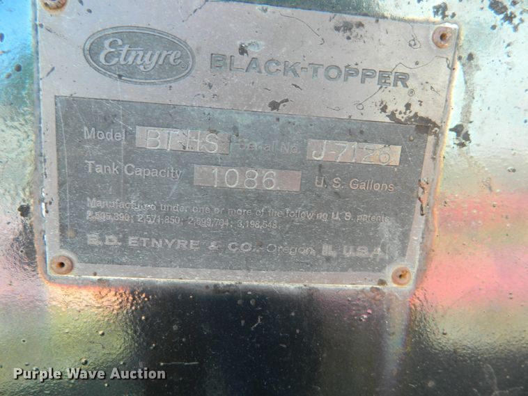 image for item DE4350 1980 Ford oil distributor truck