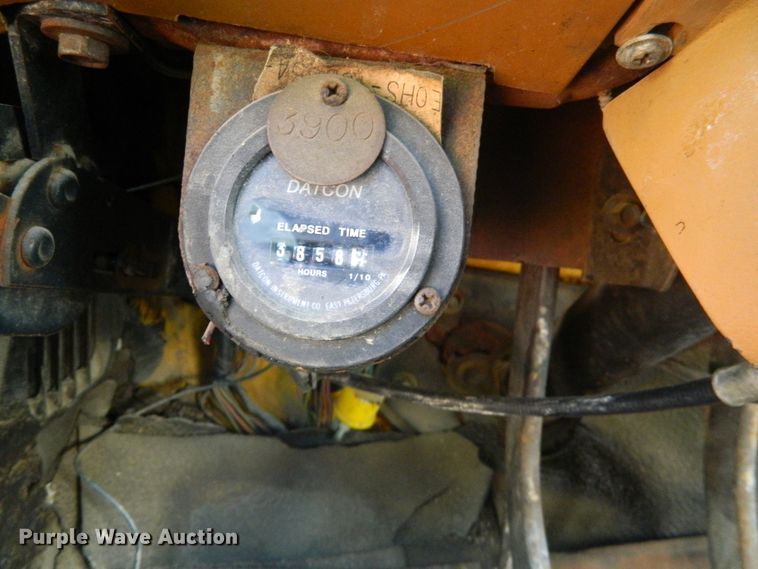 image for item DE4350 1980 Ford oil distributor truck