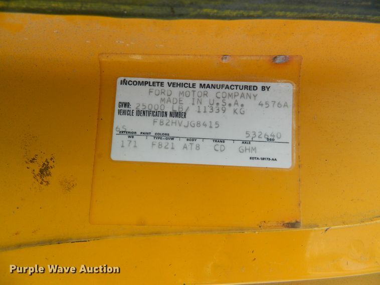 image for item DE4350 1980 Ford oil distributor truck