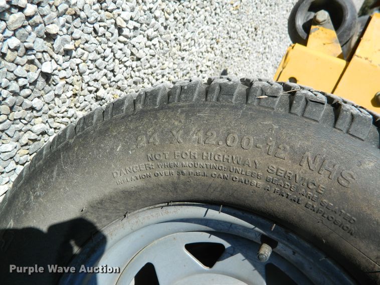 image for item DE4360 Hustler Super Z ZTR lawn mower