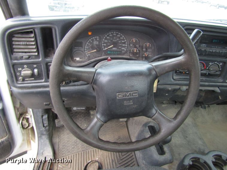 image for item DG6588 2001 GMC Sierra 1500 pickup truck