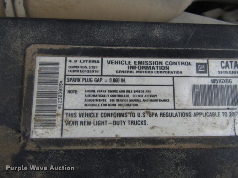 image for item DG6588 2001 GMC Sierra 1500 pickup truck