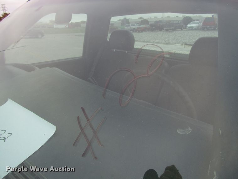 image for item DG6588 2001 GMC Sierra 1500 pickup truck