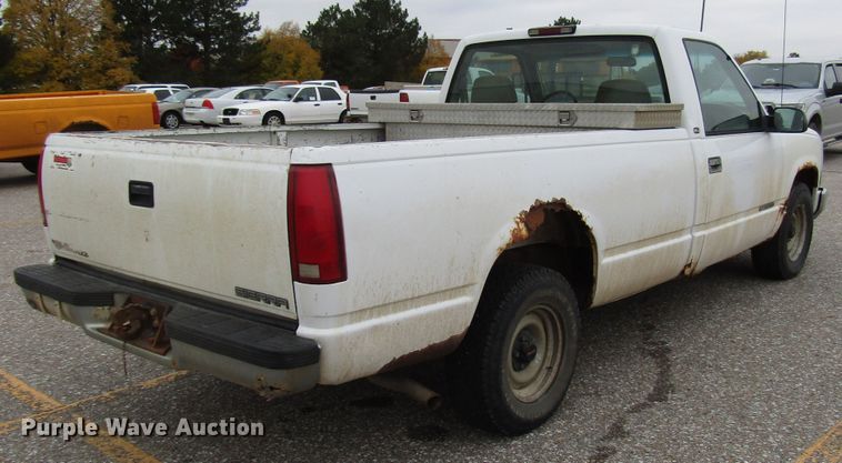 image for item DG6589 1997 GMC Sierra 1500 pickup truck