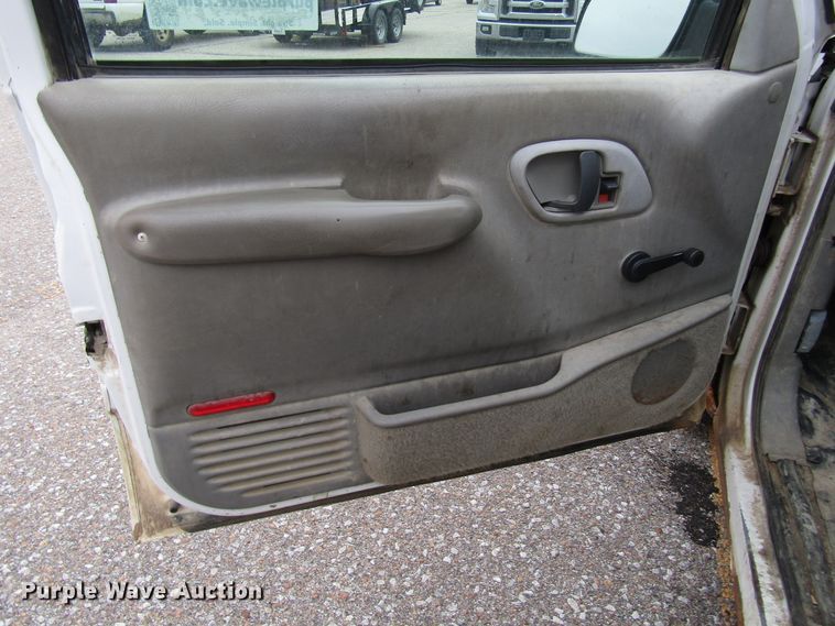 image for item DG6589 1997 GMC Sierra 1500 pickup truck