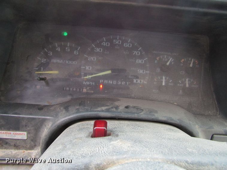 image for item DG6589 1997 GMC Sierra 1500 pickup truck