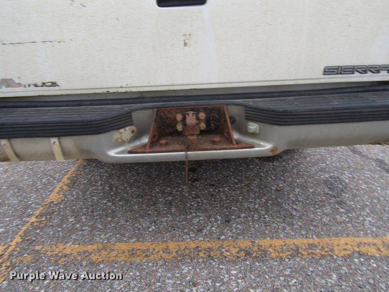 image for item DG6589 1997 GMC Sierra 1500 pickup truck