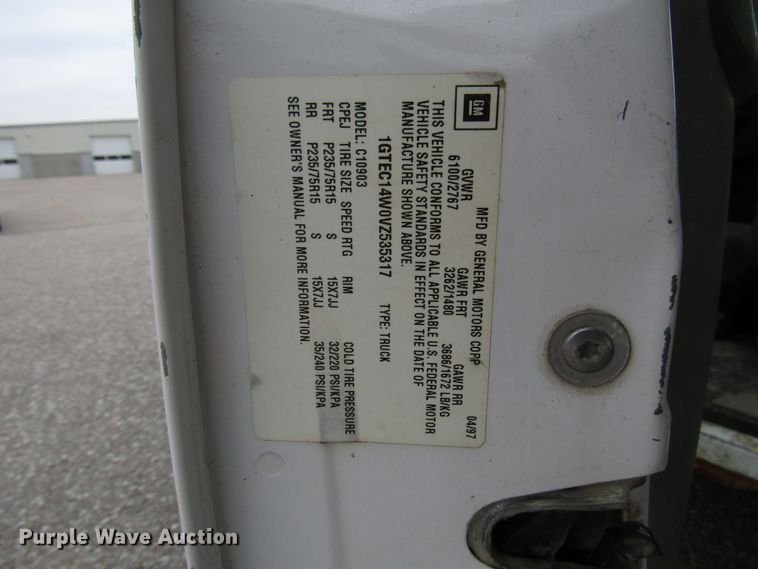 image for item DG6589 1997 GMC Sierra 1500 pickup truck