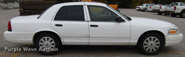 image for item DG6590 2011 Ford Crown Victoria Police Interceptor