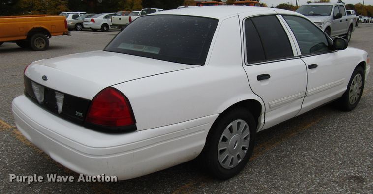 image for item DG6590 2011 Ford Crown Victoria Police Interceptor