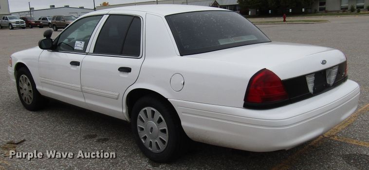 image for item DG6590 2011 Ford Crown Victoria Police Interceptor