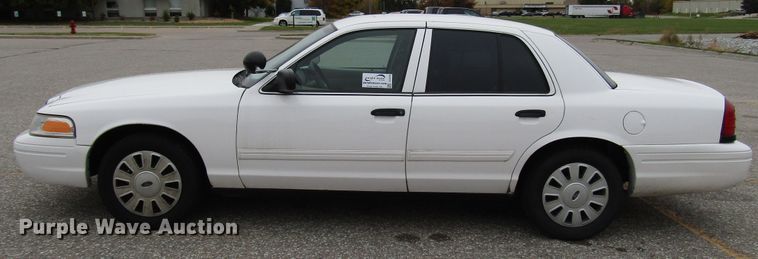 image for item DG6590 2011 Ford Crown Victoria Police Interceptor