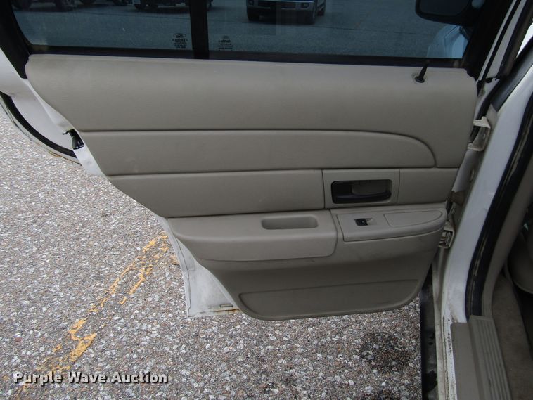 image for item DG6590 2011 Ford Crown Victoria Police Interceptor