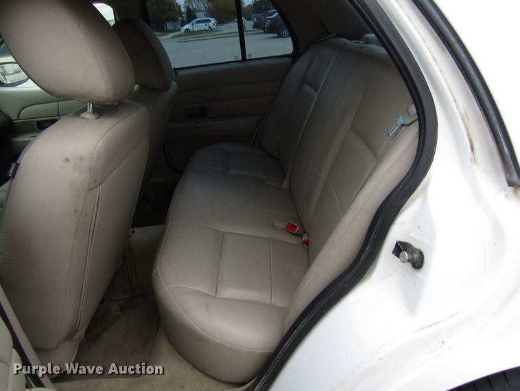 image for item DG6590 2011 Ford Crown Victoria Police Interceptor