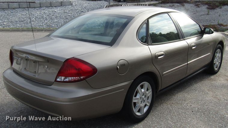 image for item DG6592 2007 Ford Taurus