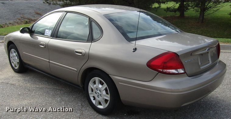 image for item DG6592 2007 Ford Taurus