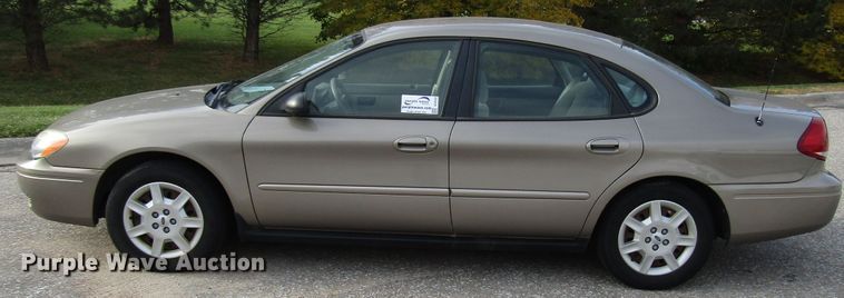 image for item DG6592 2007 Ford Taurus
