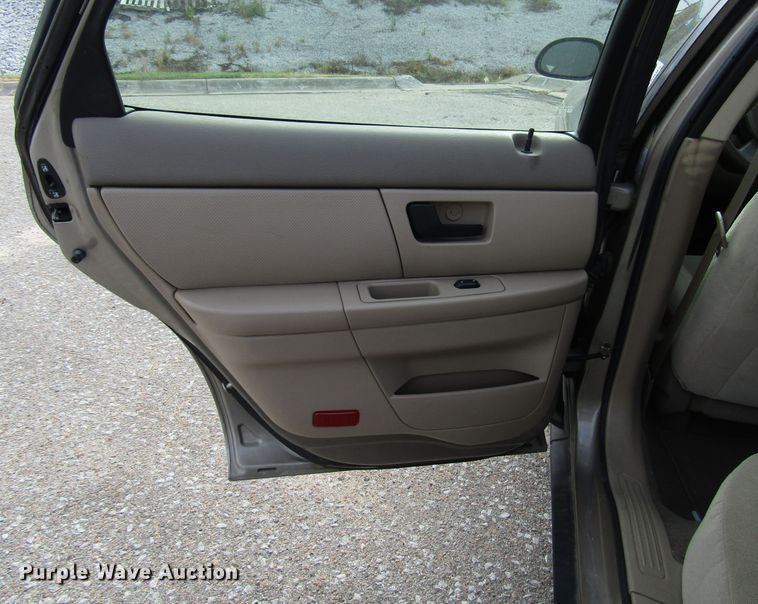 image for item DG6592 2007 Ford Taurus