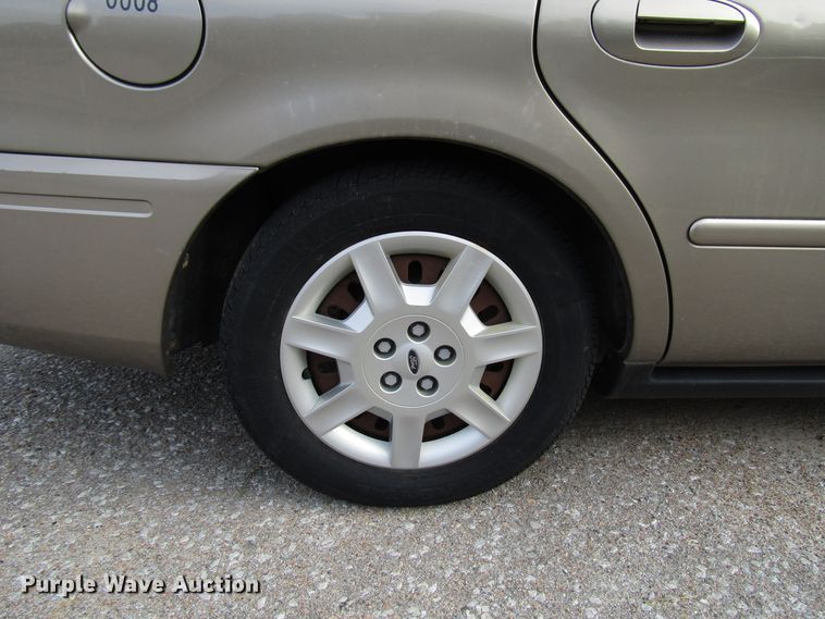 image for item DG6592 2007 Ford Taurus