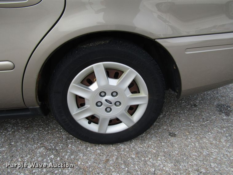 image for item DG6592 2007 Ford Taurus