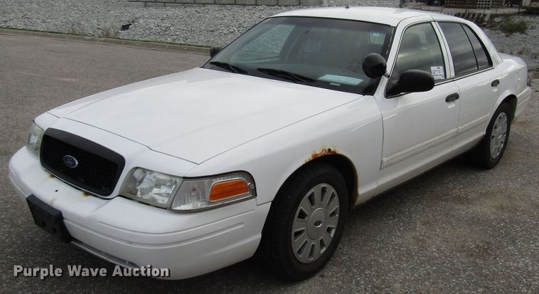 image for item DG6593 2010 Ford Crown Victoria Police Interceptor