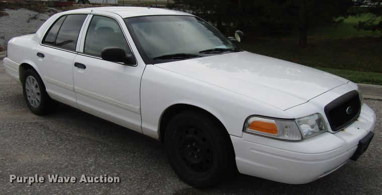 image for item DG6593 2010 Ford Crown Victoria Police Interceptor