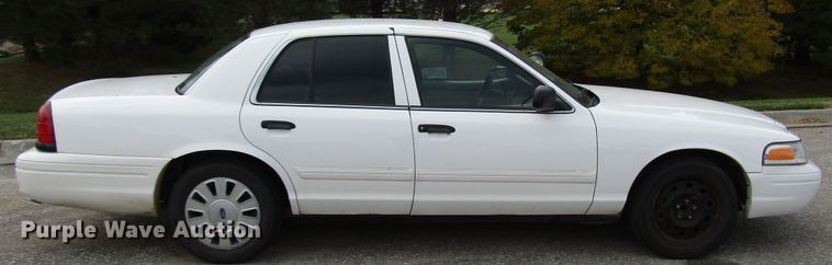 image for item DG6593 2010 Ford Crown Victoria Police Interceptor