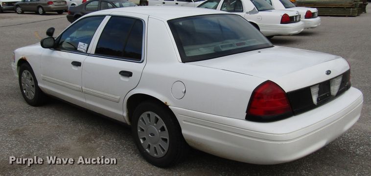 image for item DG6593 2010 Ford Crown Victoria Police Interceptor