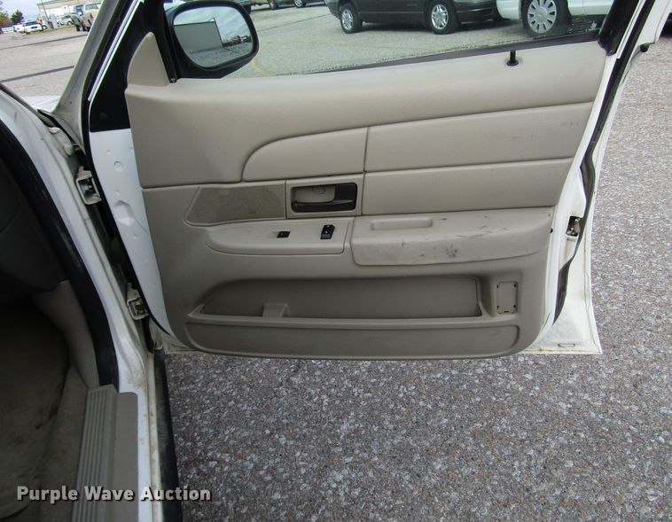 image for item DG6593 2010 Ford Crown Victoria Police Interceptor