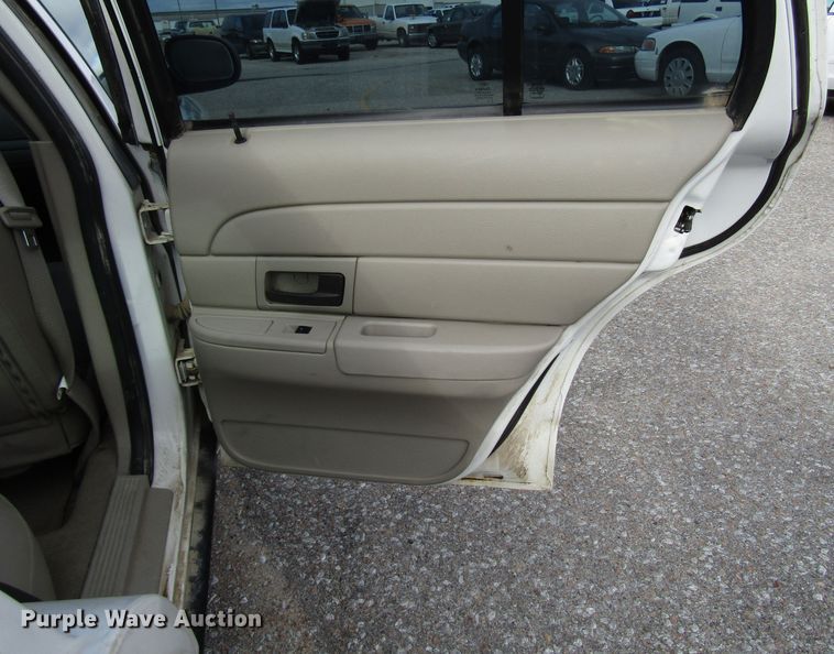 image for item DG6593 2010 Ford Crown Victoria Police Interceptor