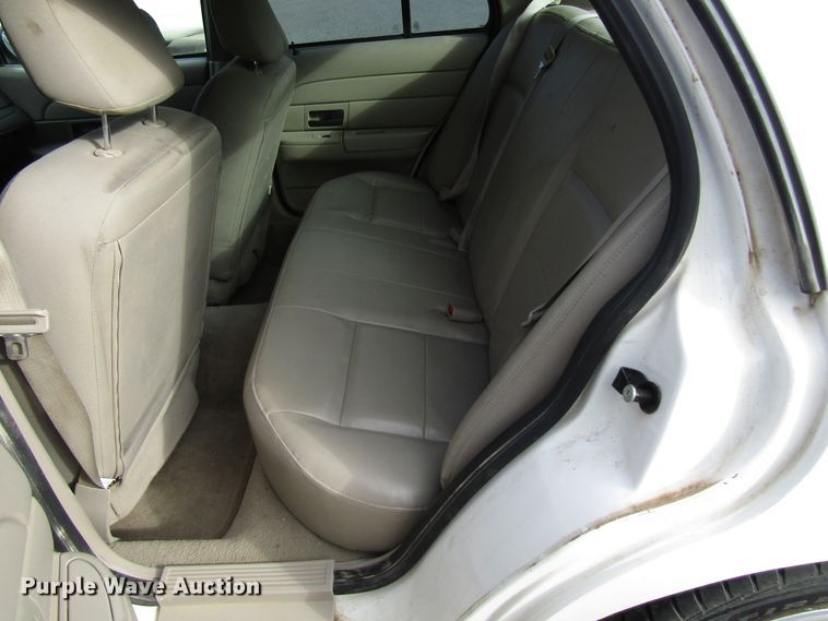 image for item DG6593 2010 Ford Crown Victoria Police Interceptor