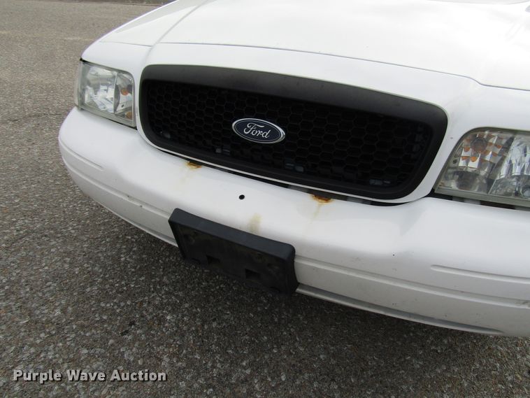 image for item DG6593 2010 Ford Crown Victoria Police Interceptor