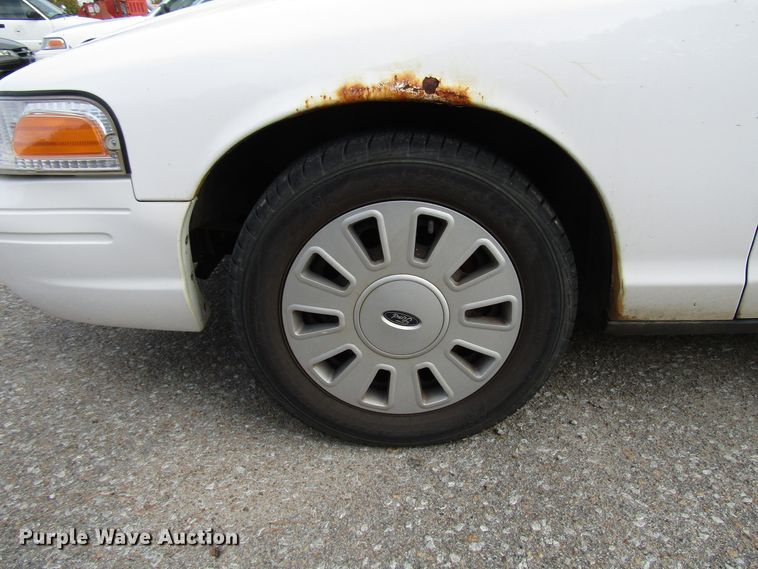 image for item DG6593 2010 Ford Crown Victoria Police Interceptor