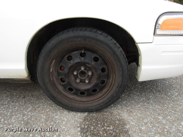 image for item DG6593 2010 Ford Crown Victoria Police Interceptor