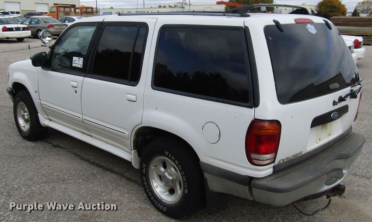 image for item DG6594 1998 Ford Explorer XLT SUV